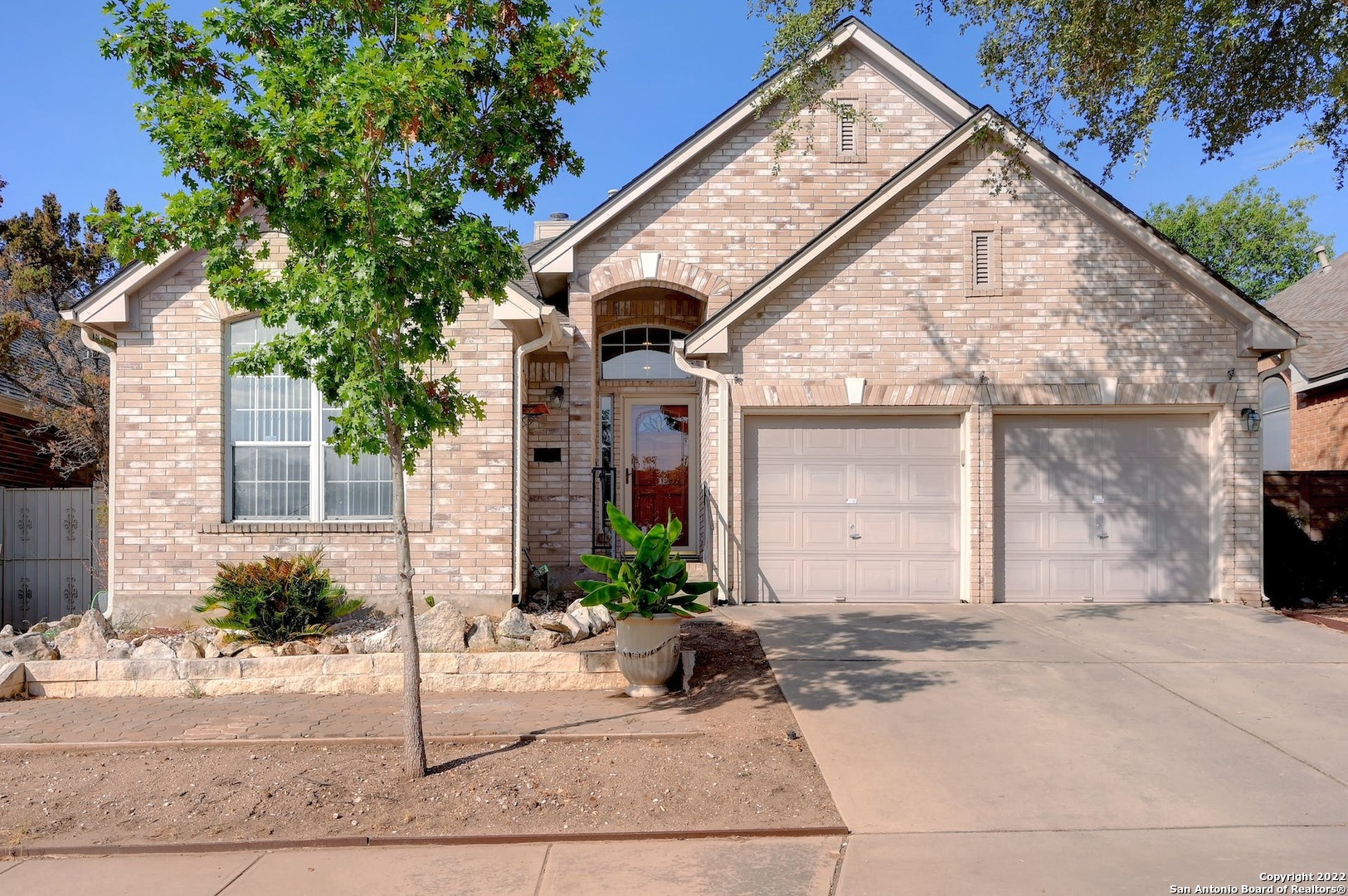 1911 Feldtmann Trail San Antonio TX 78251
