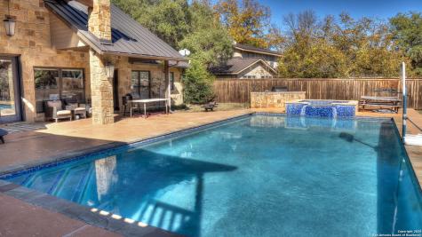 6454 N Us Highway 83 Leakey TX 78873