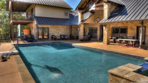 6454 N Us Highway 83 Leakey TX 78873