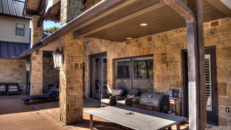 6454 N Us Highway 83 Leakey TX 78873