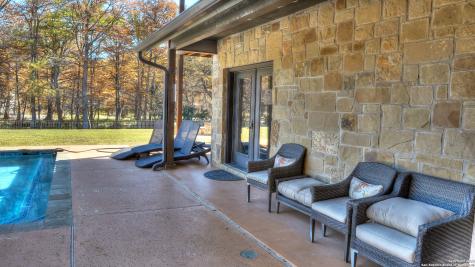 6454 N Us Highway 83 Leakey TX 78873