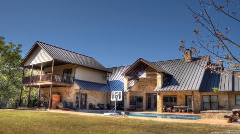 6454 N Us Highway 83 Leakey TX 78873