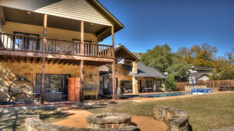 6454 N Us Highway 83 Leakey TX 78873
