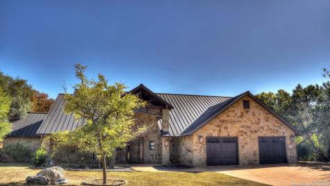 6454 N Us Highway 83 Leakey TX 78873