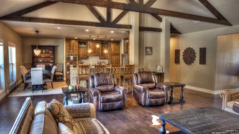 6454 N Us Highway 83 Leakey TX 78873