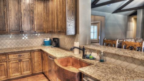 6454 N Us Highway 83 Leakey TX 78873