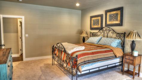 6454 N Us Highway 83 Leakey TX 78873