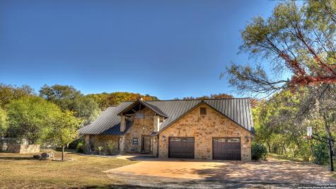 6454 N Us Highway 83 Leakey TX 78873