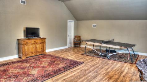 6454 N Us Highway 83 Leakey TX 78873