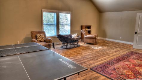 6454 N Us Highway 83 Leakey TX 78873