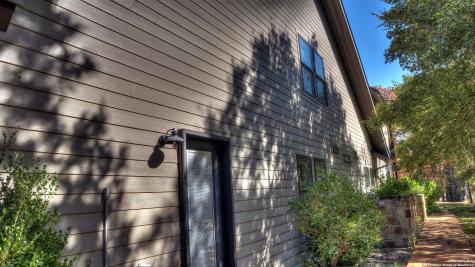 6454 N Us Highway 83 Leakey TX 78873