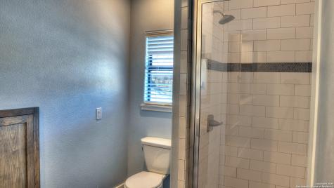 6454 N Us Highway 83 Leakey TX 78873