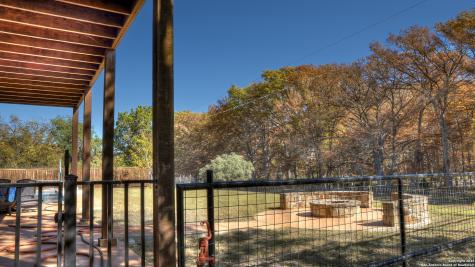 6454 N Us Highway 83 Leakey TX 78873