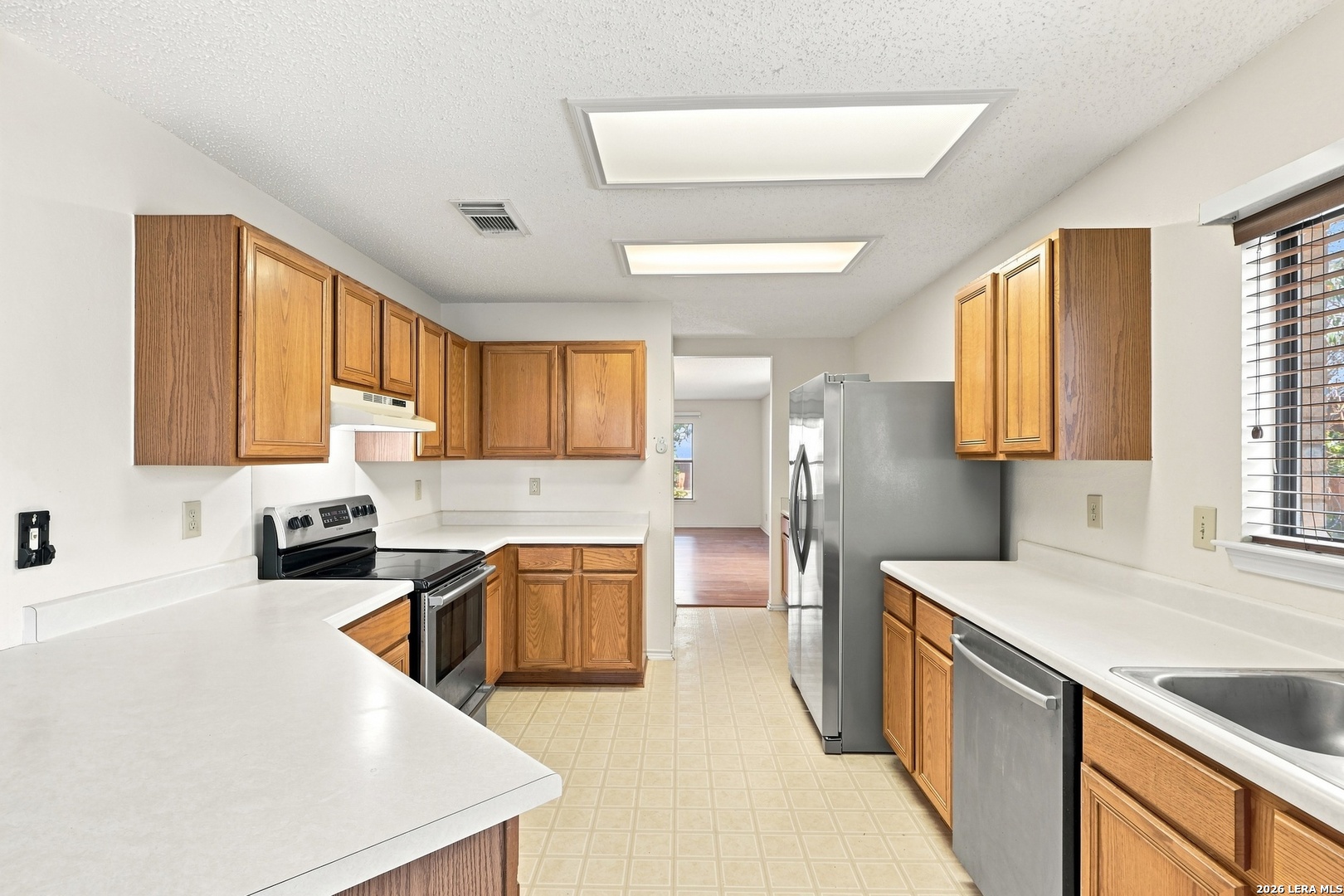 18327 Redriver Song San Antonio TX 78259