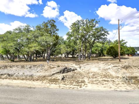 1508 Bandera Bandera TX 78003