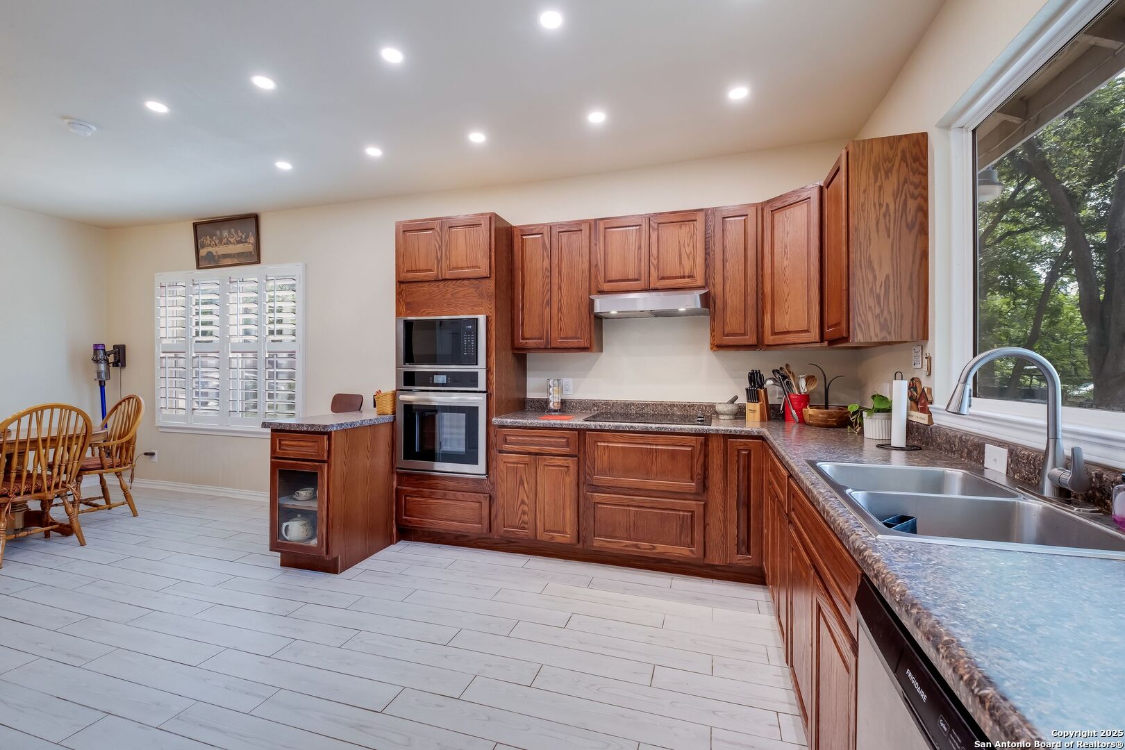 246 Felisa Street San Antonio TX 78210