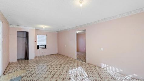 217 N Park Avenue Karnes City TX 78118