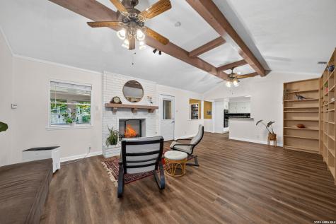 5902 Northgap Street Windcrest TX 78239