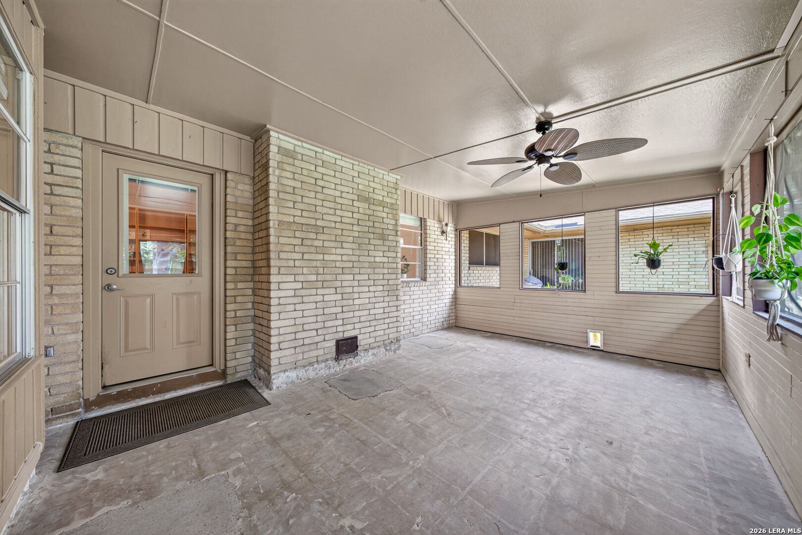 5902 Northgap Street Windcrest TX 78239