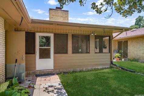 5902 Northgap Street Windcrest TX 78239