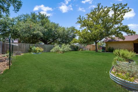 5902 Northgap Street Windcrest TX 78239