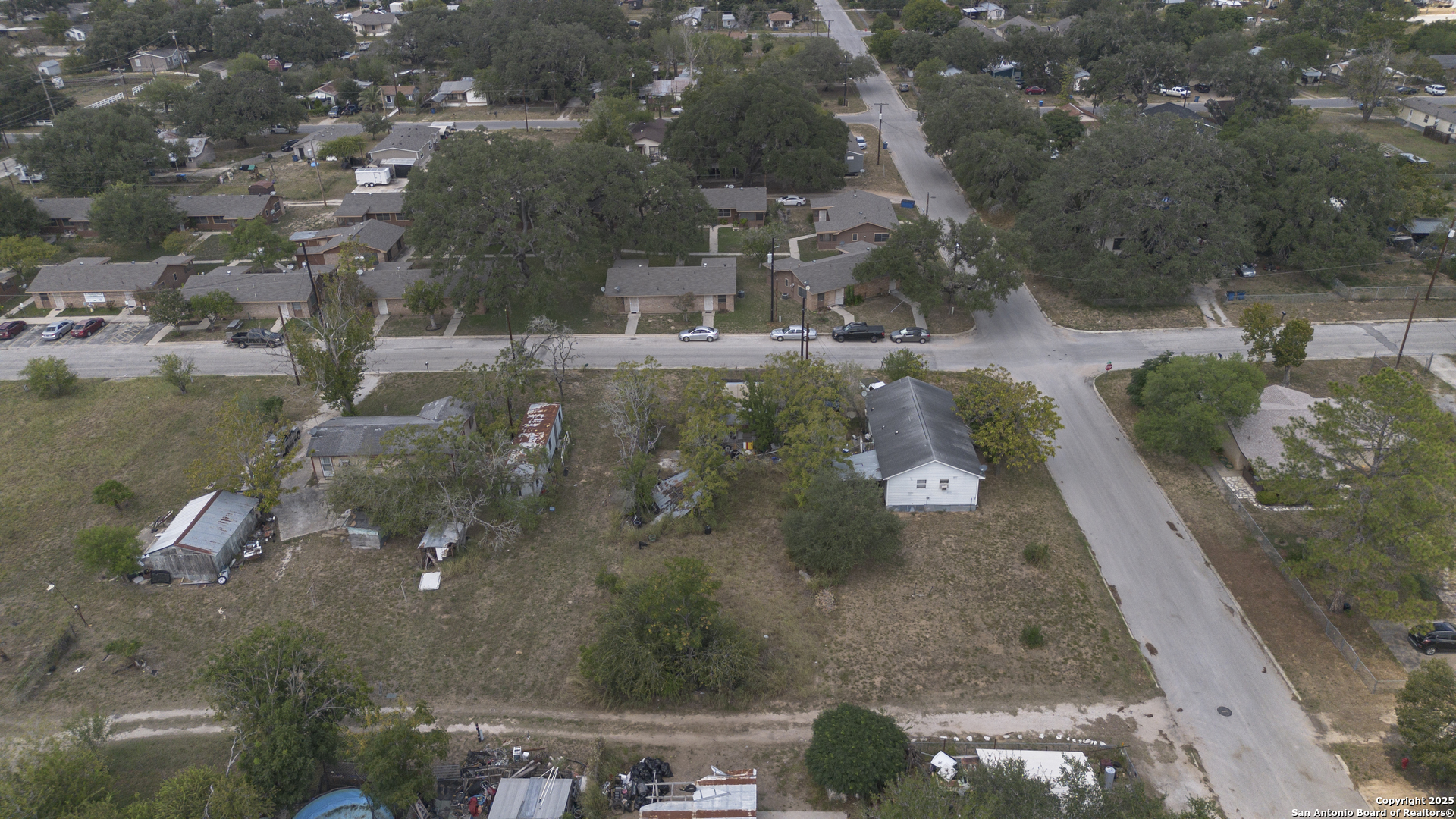 732 Trade Pleasanton TX 78064