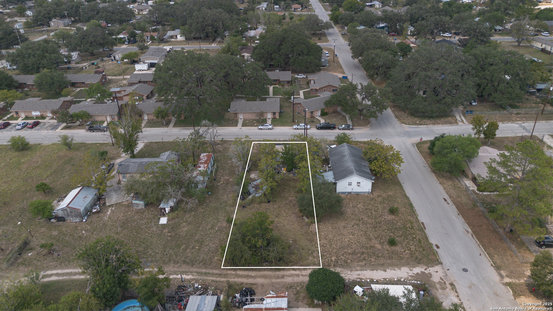 732 Trade Pleasanton TX 78064