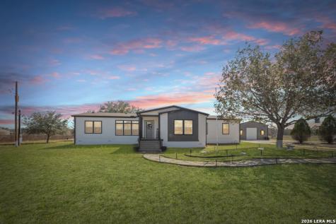 175 Ranch Country La Vernia TX 78121