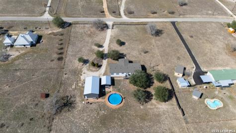 175 Ranch Country La Vernia TX 78121