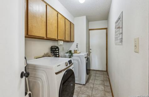 101 Country Lane Castroville TX 78009