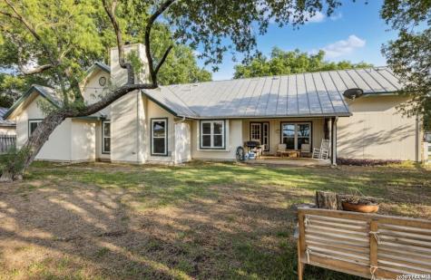 101 Country Lane Castroville TX 78009