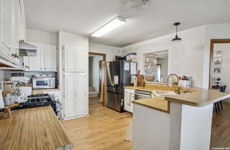 101 Country Lane Castroville TX 78009