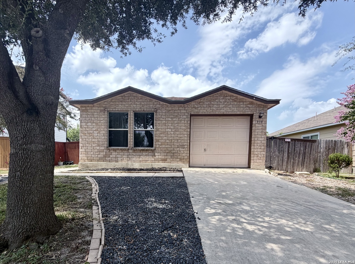 739 Inks Farm San Antonio TX 78228