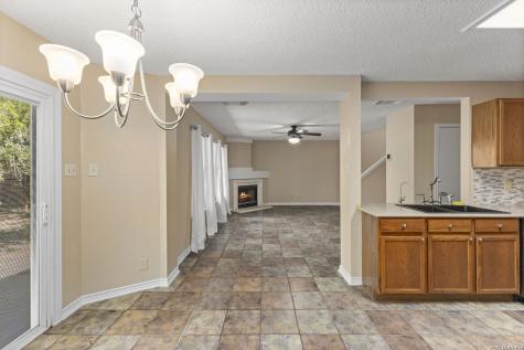 9615 Hillside Trail San Antonio TX 78250
