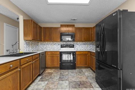 9615 Hillside Trail San Antonio TX 78250
