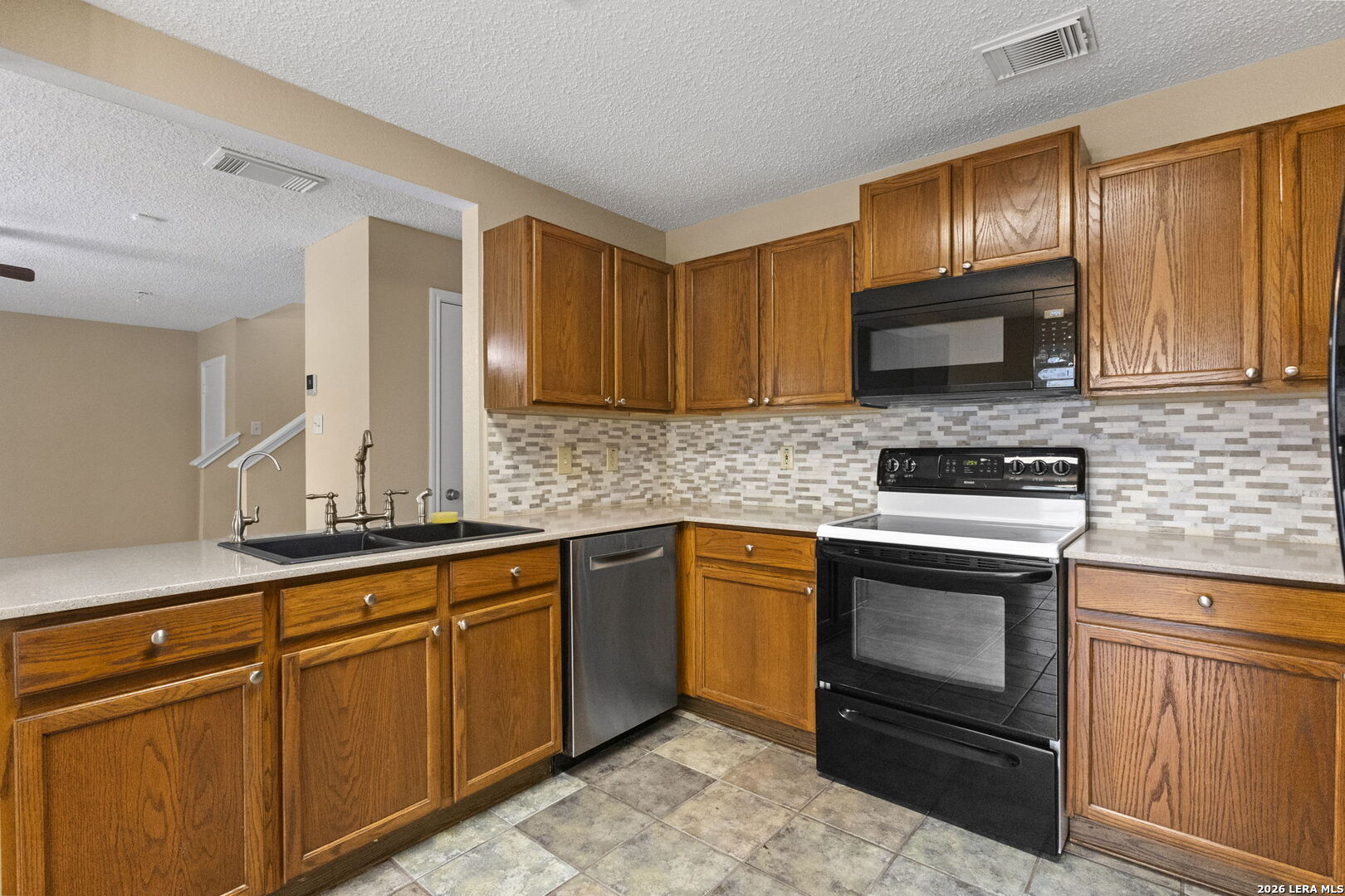 9615 Hillside Trail San Antonio TX 78250