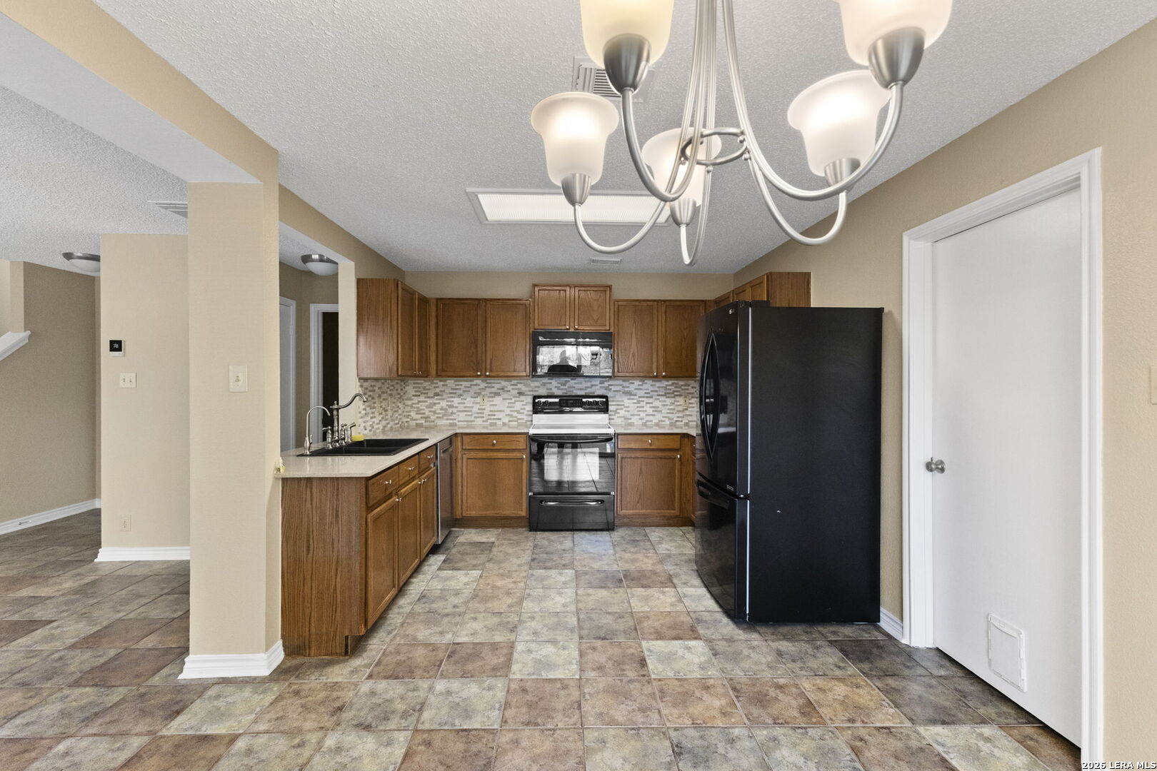 9615 Hillside Trail San Antonio TX 78250