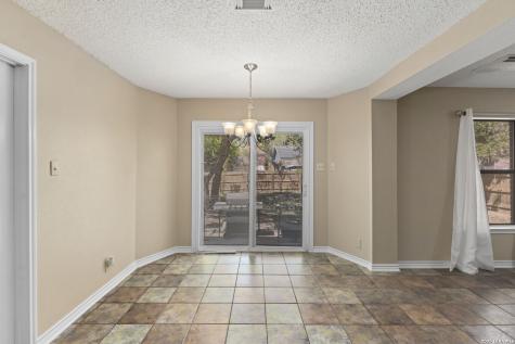 9615 Hillside Trail San Antonio TX 78250