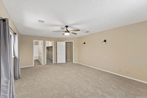 9615 Hillside Trail San Antonio TX 78250