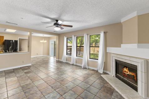 9615 Hillside Trail San Antonio TX 78250