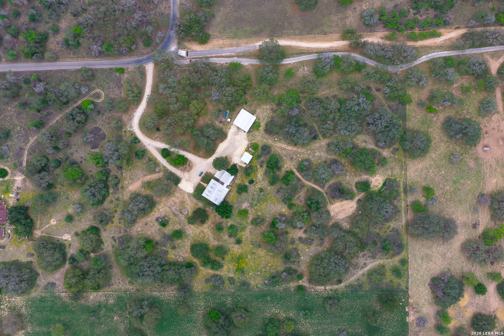 1407 County Road 761 Devine TX 78016