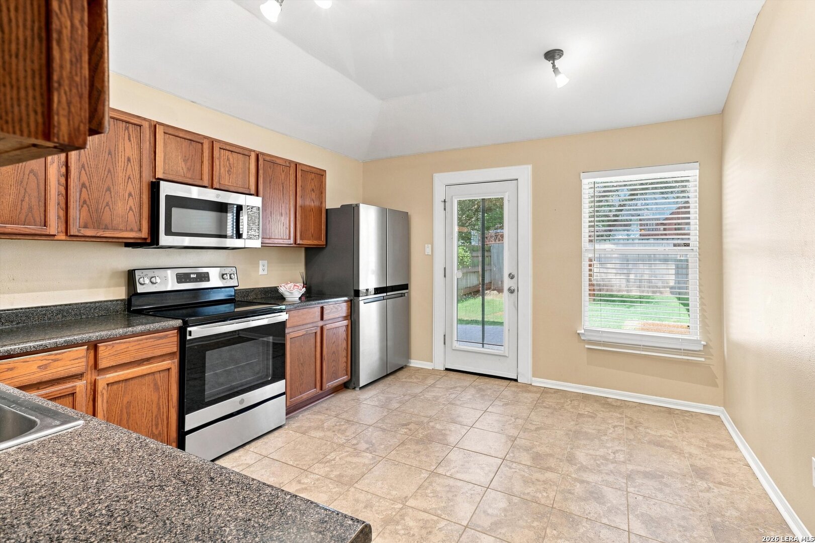 20619 Gathering Oak San Antonio TX 78258