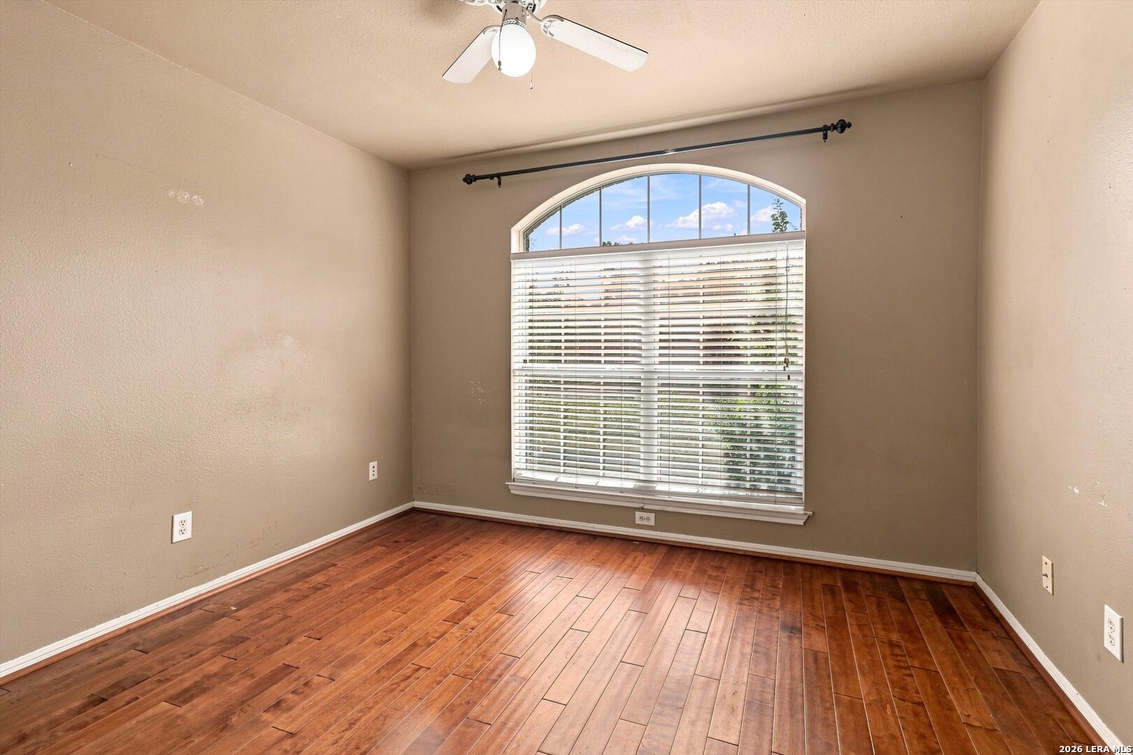 20619 Gathering Oak San Antonio TX 78258