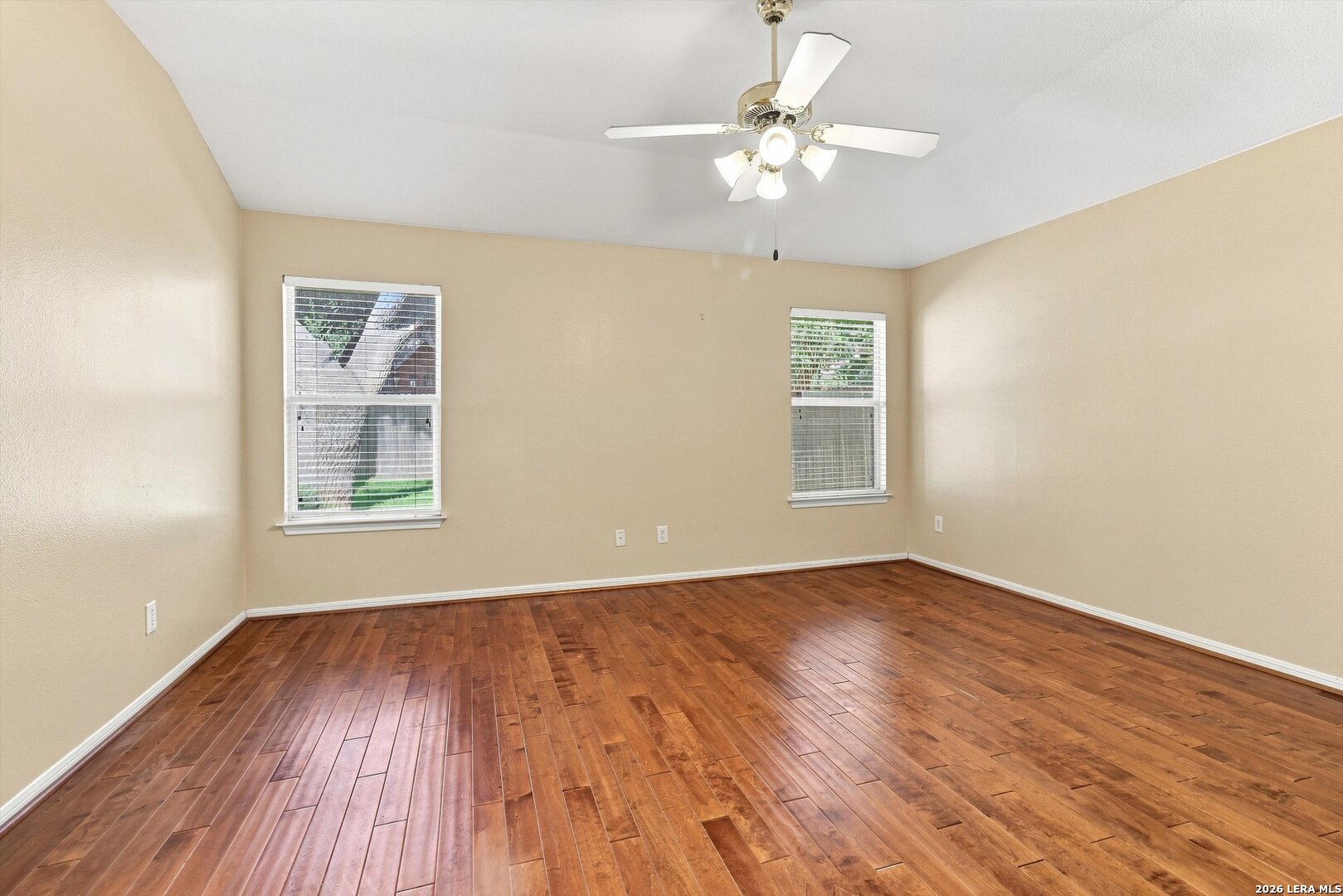 20619 Gathering Oak San Antonio TX 78258