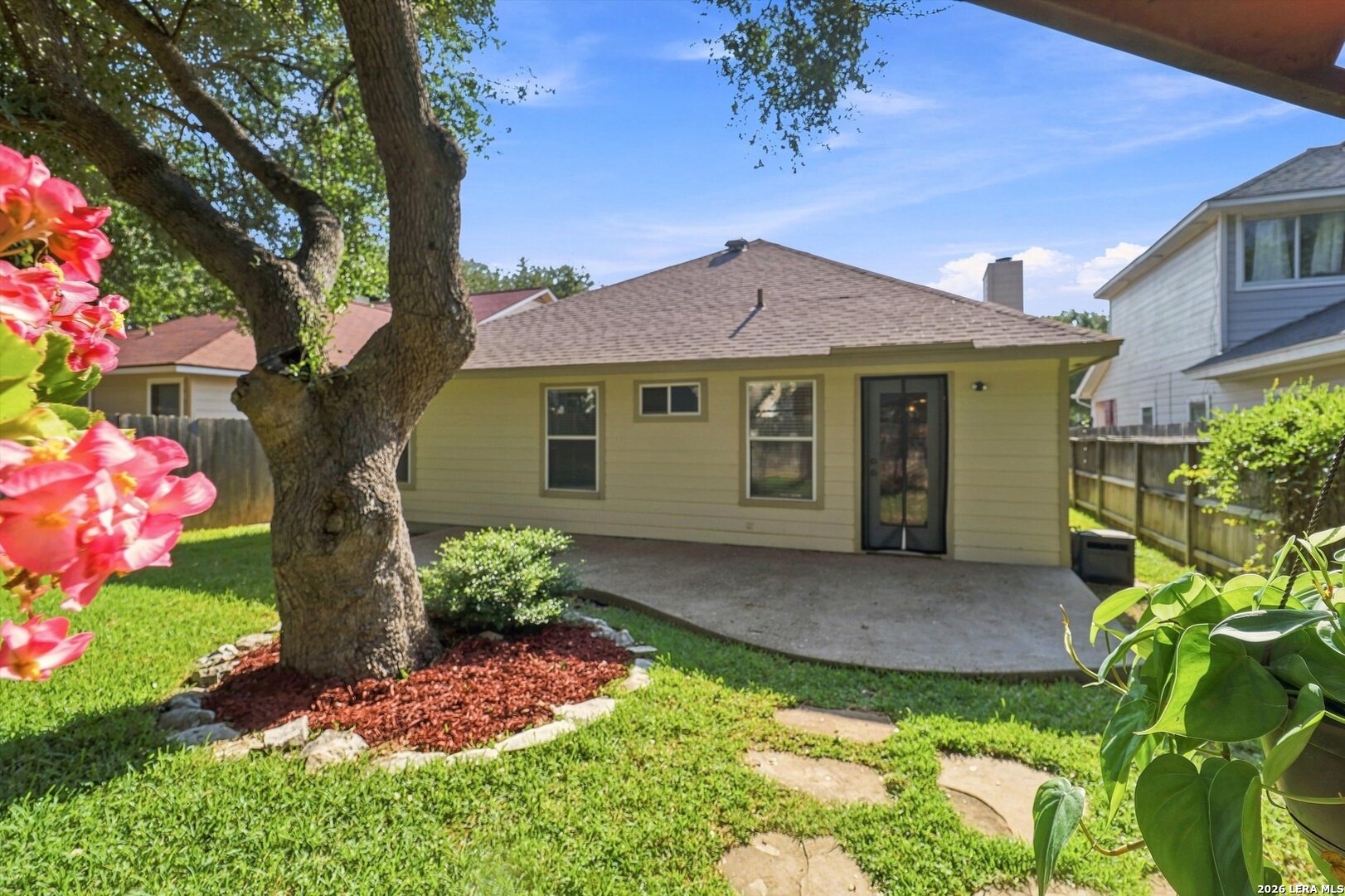 20619 Gathering Oak San Antonio TX 78258