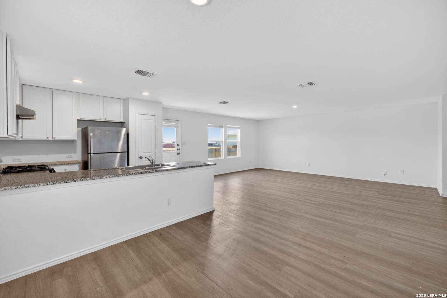 6630 Willow Landing Converse TX 78109