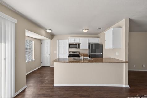 5822 Castle Hunt San Antonio TX 78218