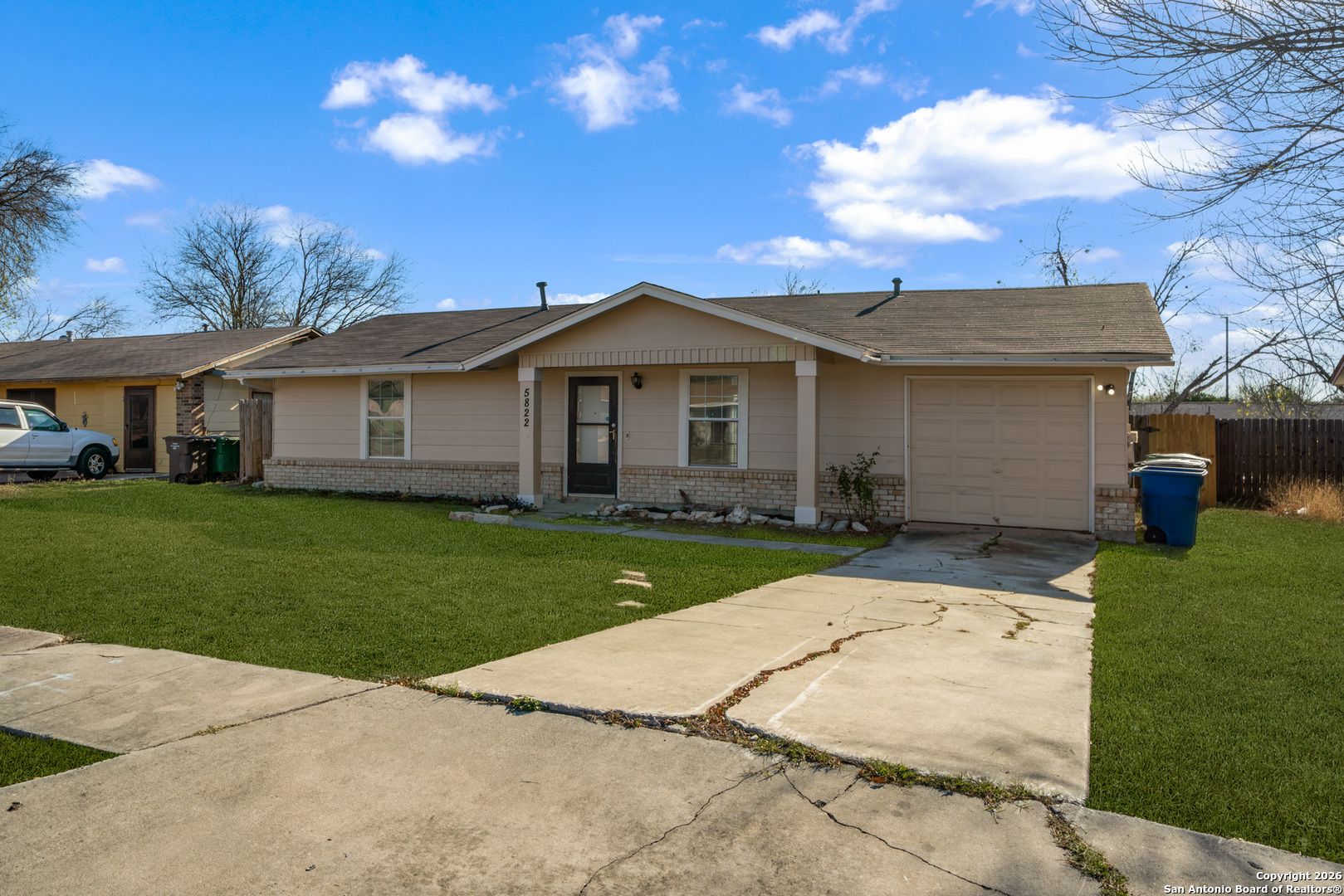 5822 Castle Hunt San Antonio TX 78218