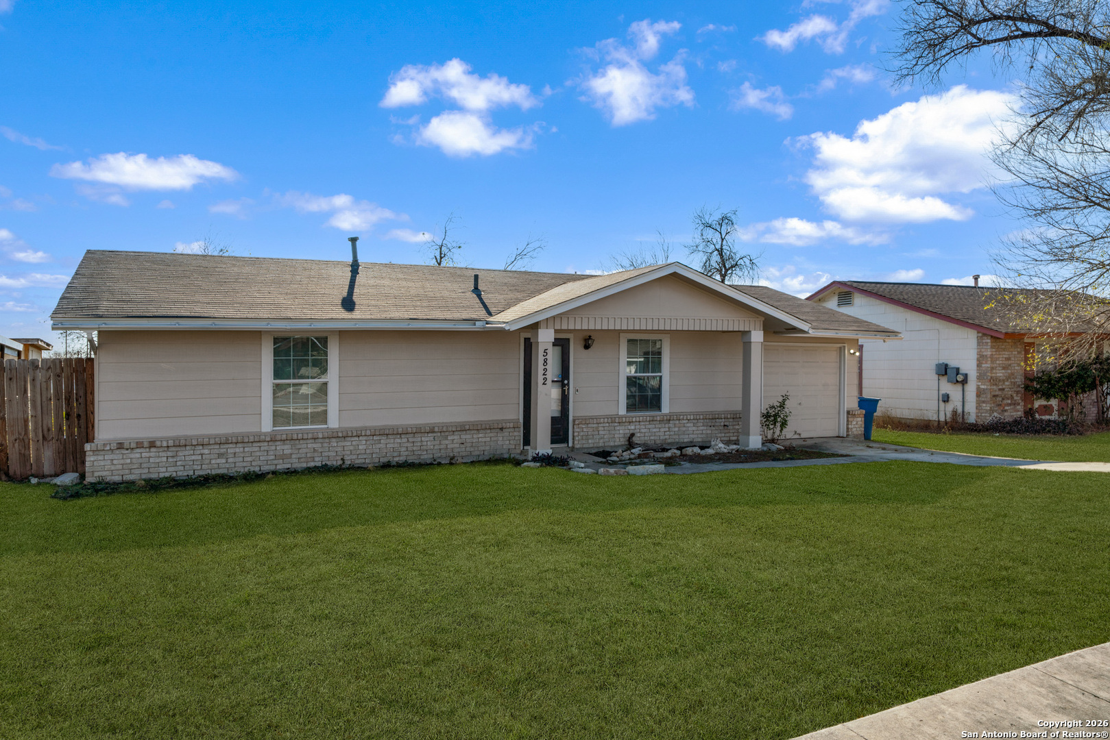 5822 Castle Hunt San Antonio TX 78218