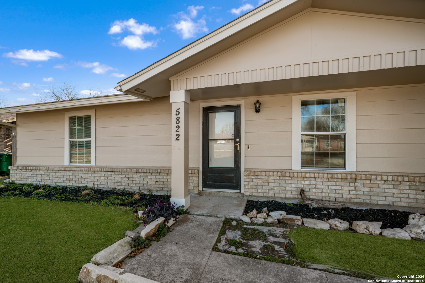 5822 Castle Hunt San Antonio TX 78218